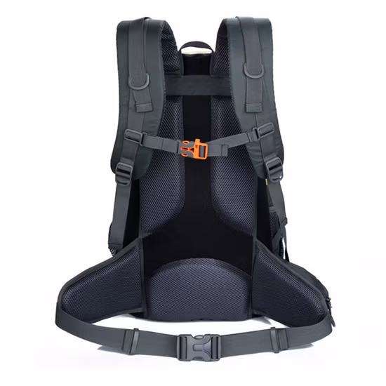 Suelo residual Retro Mochila de gran capacidad para exteriores Cera de aceite Lona de cuero impermeable Viajes Montañismo Camping Mochila de estilo militar